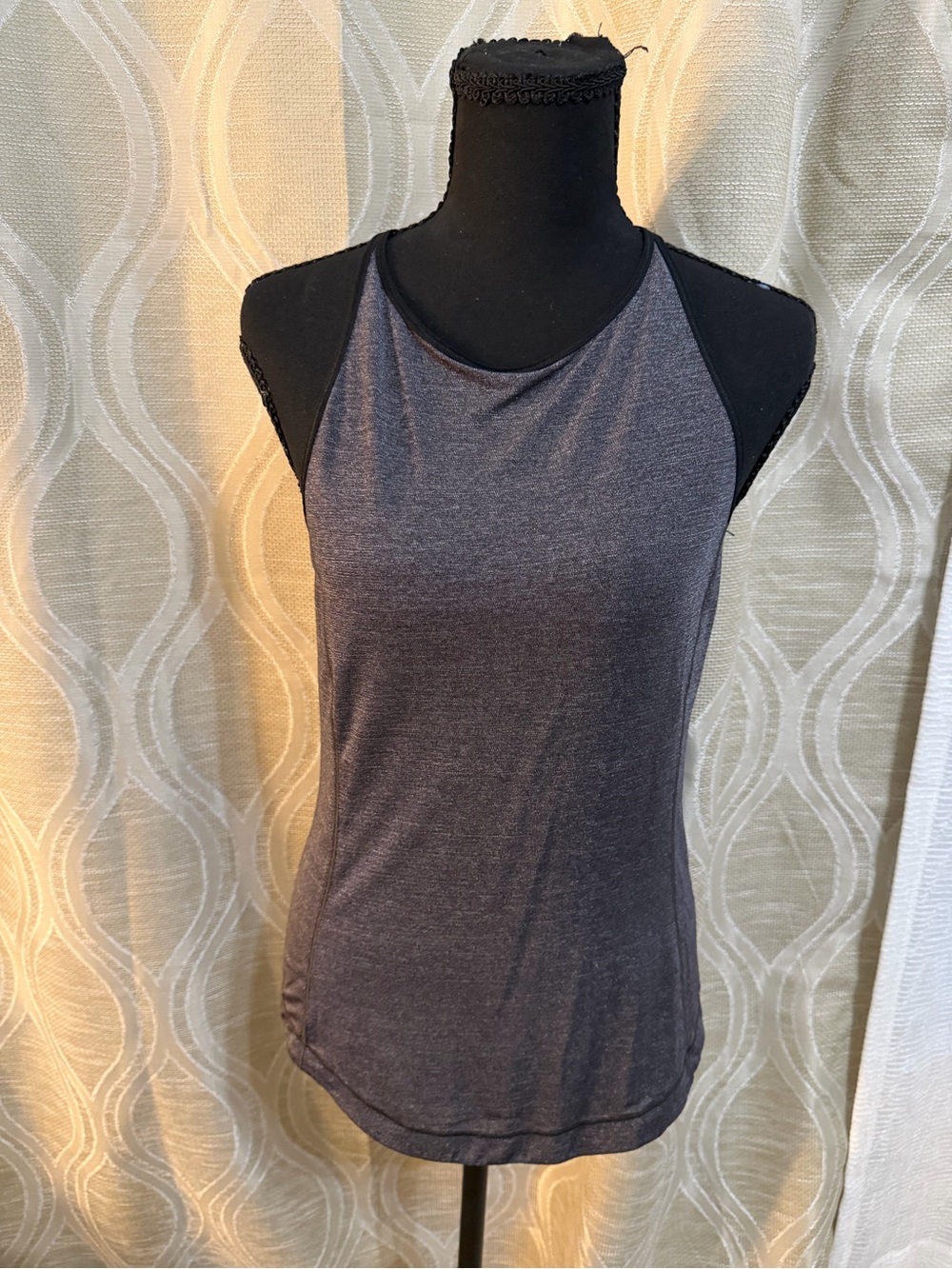 Lululemon Women’s Gray Racerback Tank Top
